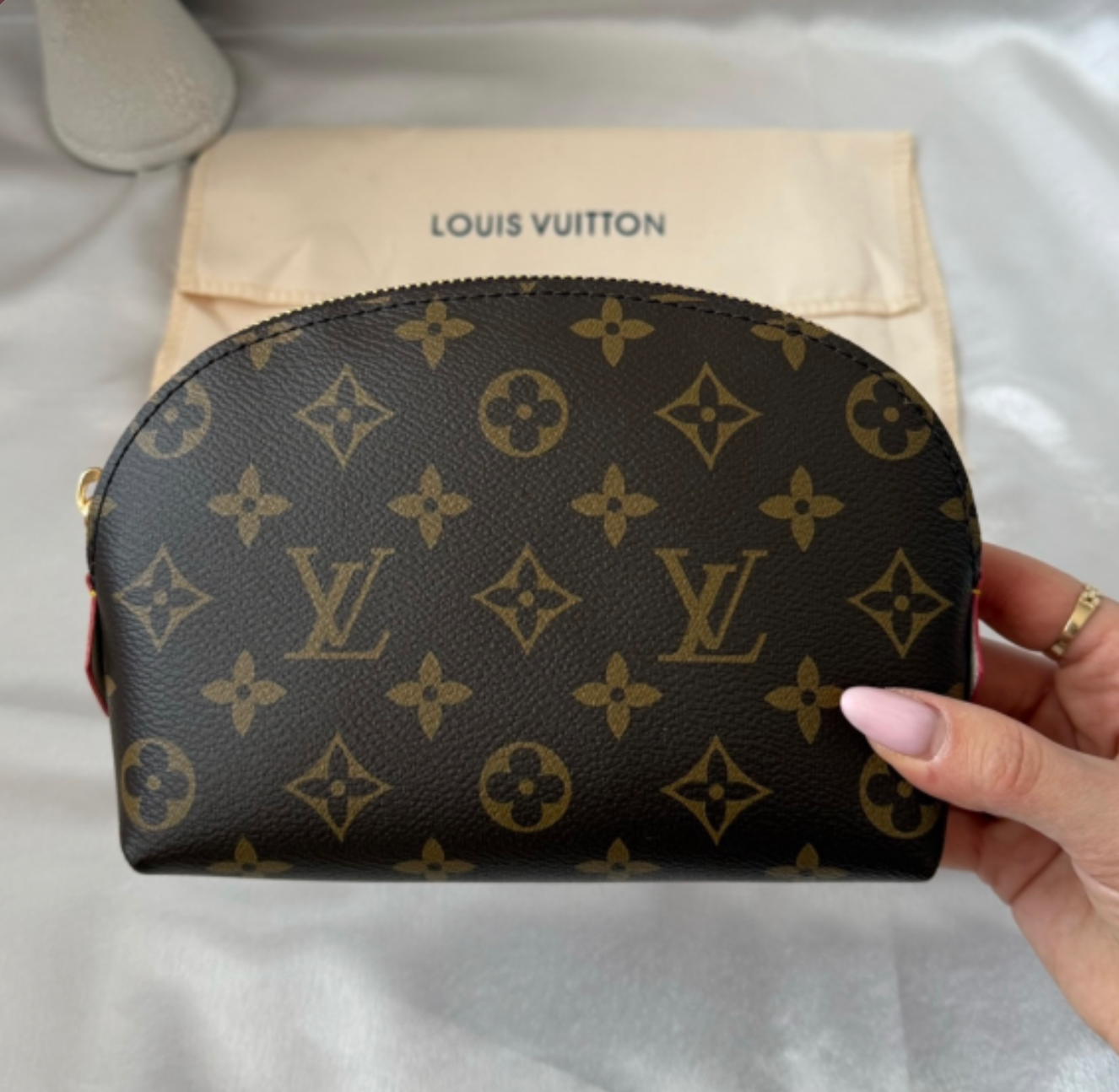 LV COSMETIC POUCH