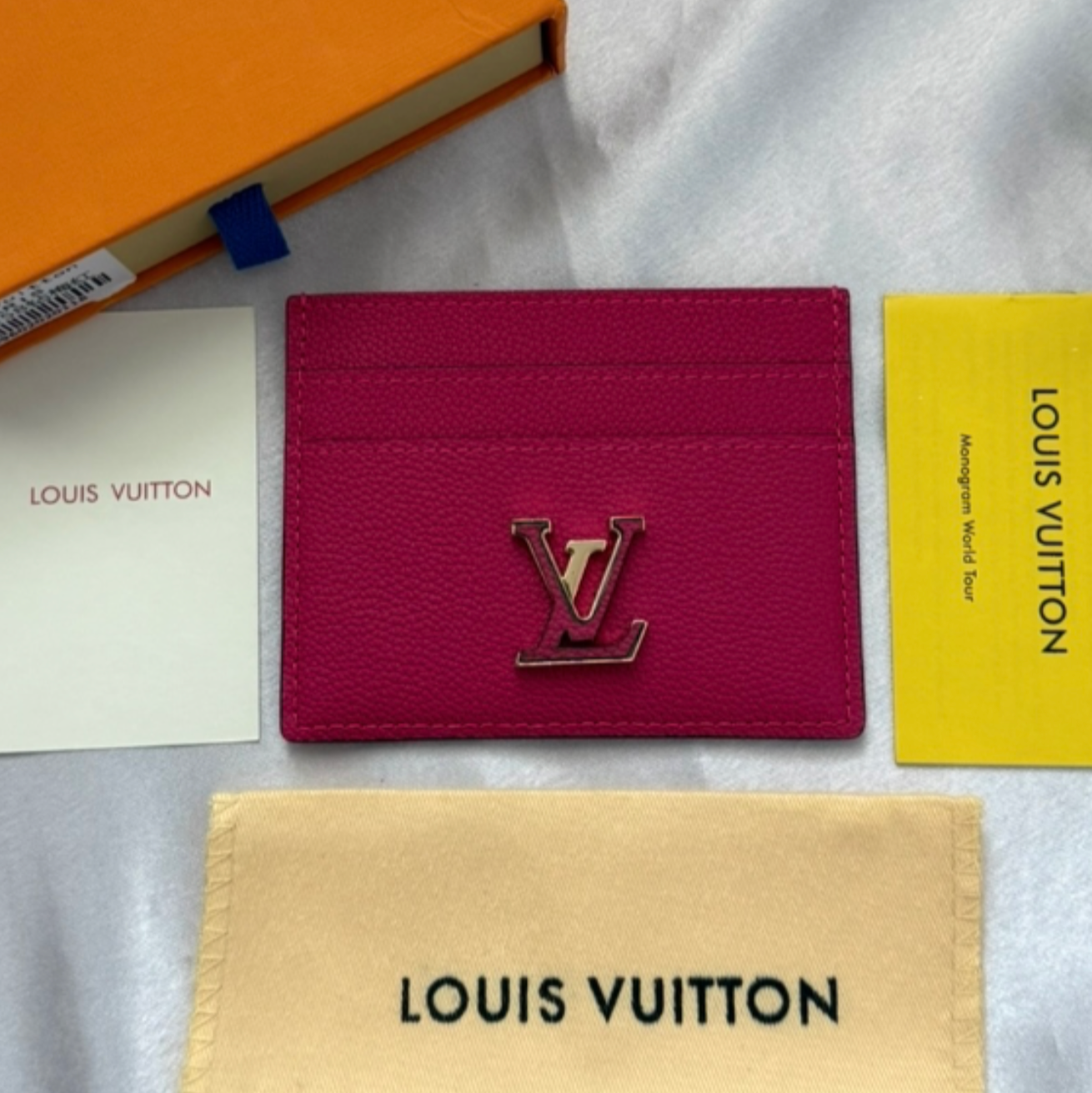 LOUIE CARDHOLDER